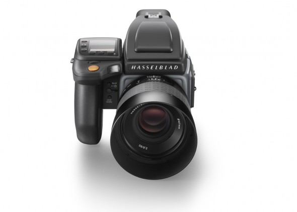 New Hasselblad H6D camera has 100-megapixels and 4K video.
The new Hasselblad H6D-100c carries some modern refinements, including a wider range of shutter speeds from 60 minutes to 1/2000sec