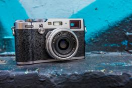 Fujifilm X100F Hands-on First Look